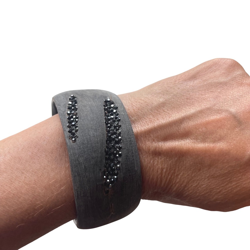 Zeffira‎ Wood Bangle Women OS Charcoal Black Crystal Statement Chunky Artisanal